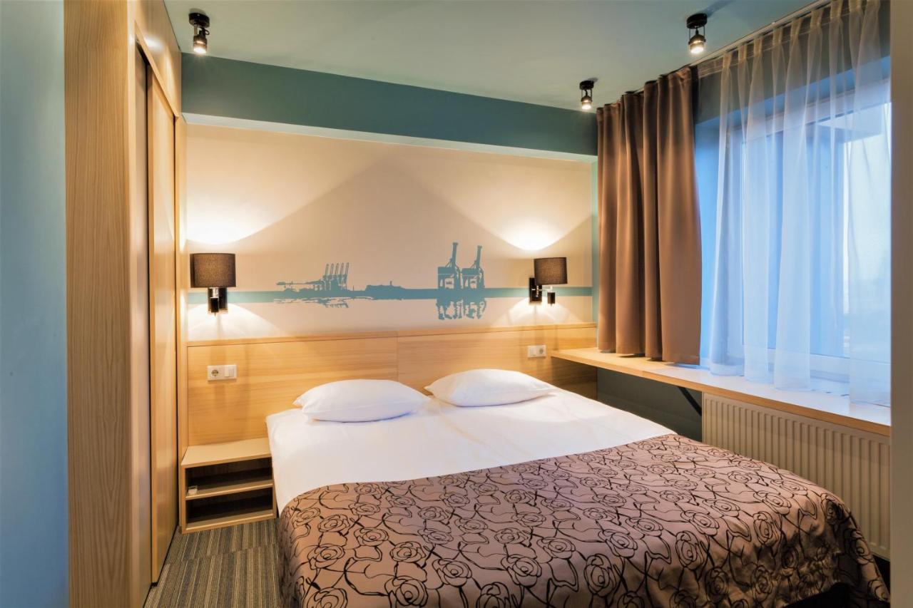 Rija Port Hotel Riga Buitenkant foto
